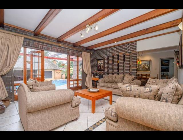 4 BEDROOM HOUSE FOR SALE IN WILRO PARK